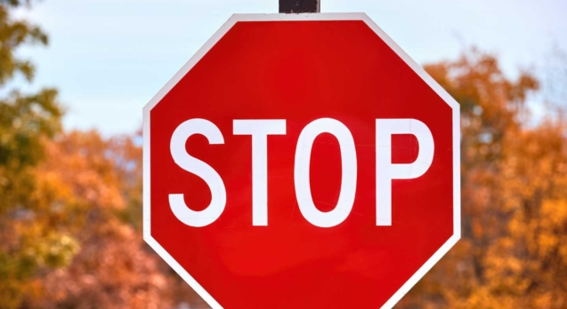 frena-senal-stop